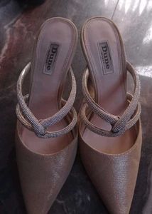Dune Sandal - Pencil Heel