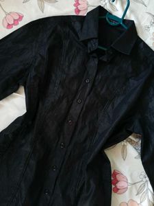 Clearance Sale!!! 🖤 Black Fitted Shirt 🖤