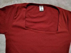 It&#39;s a Beautiful Maroon Colour For Medium Skin Ton