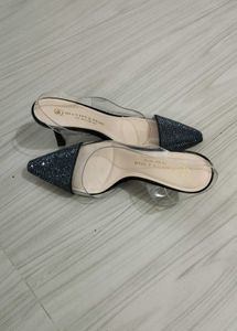 Elegant Pointed Toe Mules