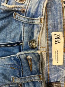 Zara-Mid-rise Vintage Jeans