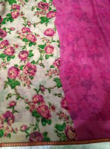 Floral Pink Saree 🌺💖make offer ✨