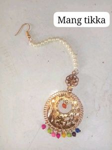 Punjabi Trending Earings And Mang Tikka Set