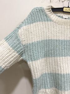 Knitted light Blue top