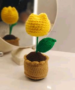 Crochet Tulip Decor