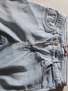 Light Wash Denim Jeans