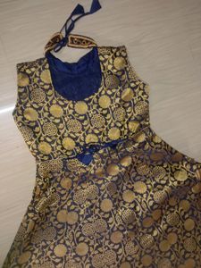 😍Gorgeous Ethnic Festive Gown For Women 💙✨💅