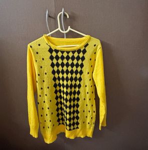 Cute Yellow Diamond Pattern Sweater