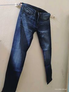 Classic Blue Denim Jeans – Size 30