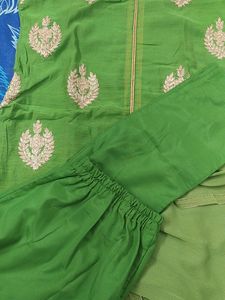 A Beautiful Kurta Set &amp; Dupatta For Wedding Outfit