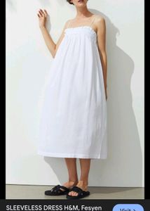 H&amp;M White Flared Cotton Dress