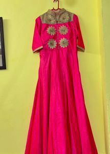 Elegant Pink Embroidered Kurta Set