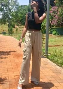 Cargo Pants For Both Men And Women