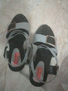 Sandal