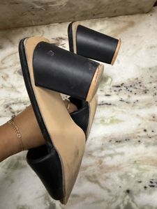Dressberry textured Black Block heels