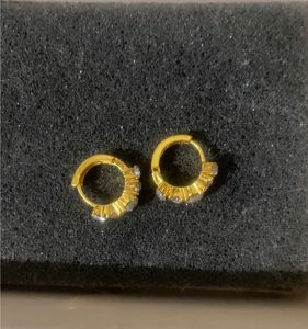 ANTI-TARNISH Huggies Gold