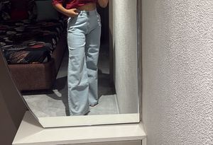 Wide Leg Light Wash Jeans