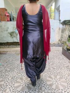 Sleeveless Patliya Suit Salwar