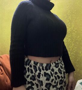 Black Turtleneck Cropped Sweater