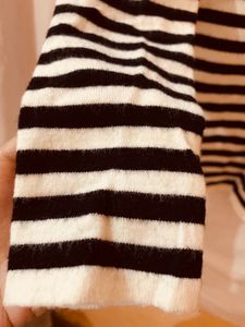 BLOSSOM STRIPED Light Winters Top