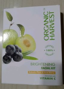 ORGANIC HARVEST BRIGHTENING FACIAL KIT✨