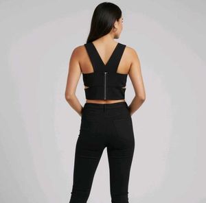 Chic Black Cropped Top