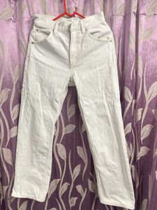 UNIQLO White Straight Leg Jeans SIZE 28