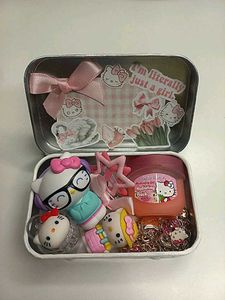 Hello Kitty Case Keychain