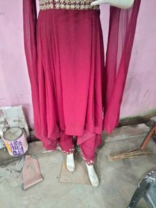 Frock And Staight Paint
