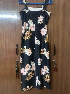 Black Dress With Floral Print And Slit