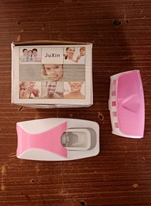 Automatic  Toothpaste Squeezing Device