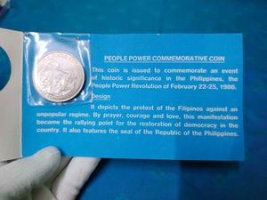 Philippines Coin 10 Piso Commemorative With Folder