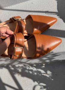 Van Hueson Office / Casual Wear Sandals
