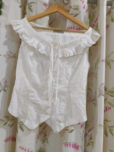 Ruffle Detail Top pyoer cotton white