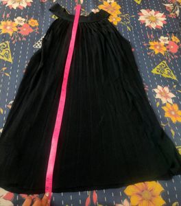 Bold Top Fully Stretched With Length 33 Can Be Wearable With Shrug Also And Used As Midy Too....it Will Fitted With Belt Too.....Can Be Wear With Boots And Leggings Also If You Don&#39;t Like To Wear Bold