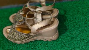 Heel Beautiful Golden Stone Sandal