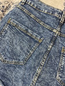 Short Denim
