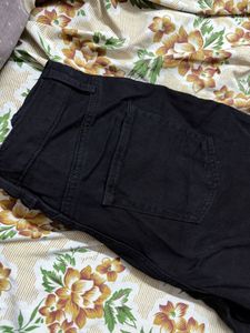 H&amp;M black side cut jeans
