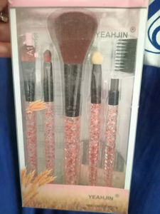 Makeup Brush