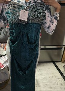 Elegant Emerald Velvet Dress