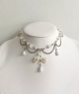Bow Necklace