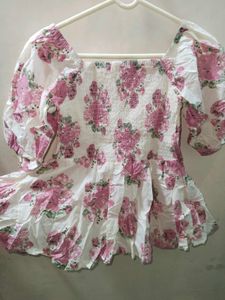 Floral Puff Sleeve Top