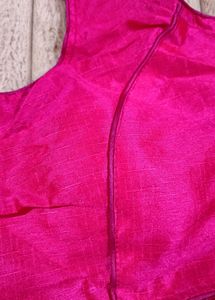 Deep Neck Sleeveless Blouse