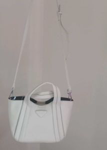 Pretty Handbag For Women