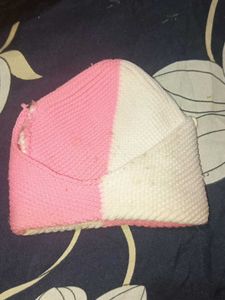 Vintage Pink &amp; White Knitted Hat