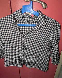 Check White-black Cropped Shirt