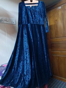 VELVET GOWN