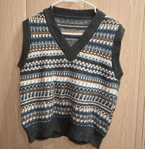 Patterned Knit Sweater Vest