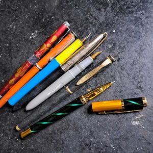 VINTAGE FOUNTAIN PENS
