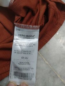 Stylish Color Block T-Shirt From Vero Moda (Size M